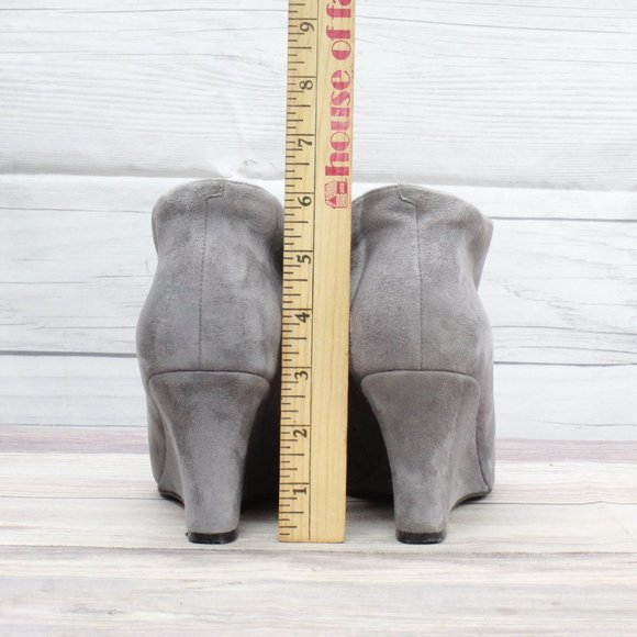 COLE HAAN Jordyn II Gray Suede Wedge Ankle Booties Size 8.5 B - Picture 7 of 9
